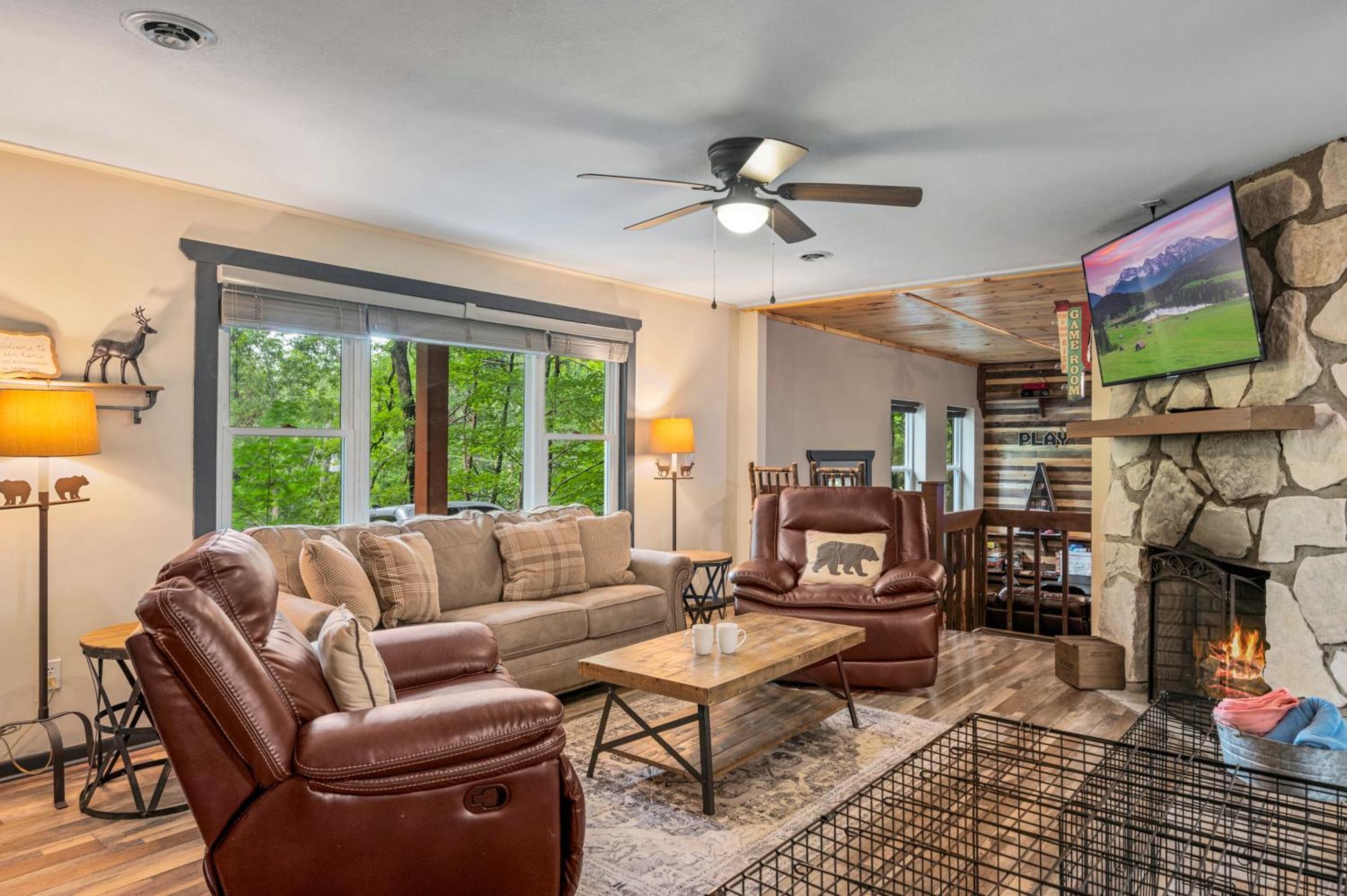 Beautiful Chalet With Fireplace And Large Game Room Gatlinburg Exteriör bild
