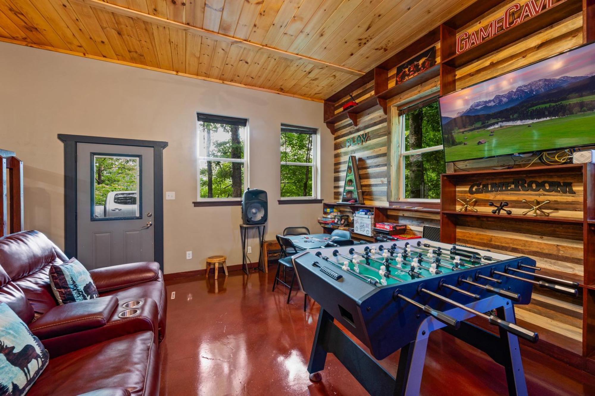 Beautiful Chalet With Fireplace And Large Game Room Gatlinburg Exteriör bild